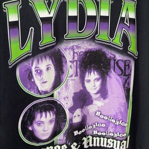 Beetlejuice Lydia Graphic Tee 🪲 🧃